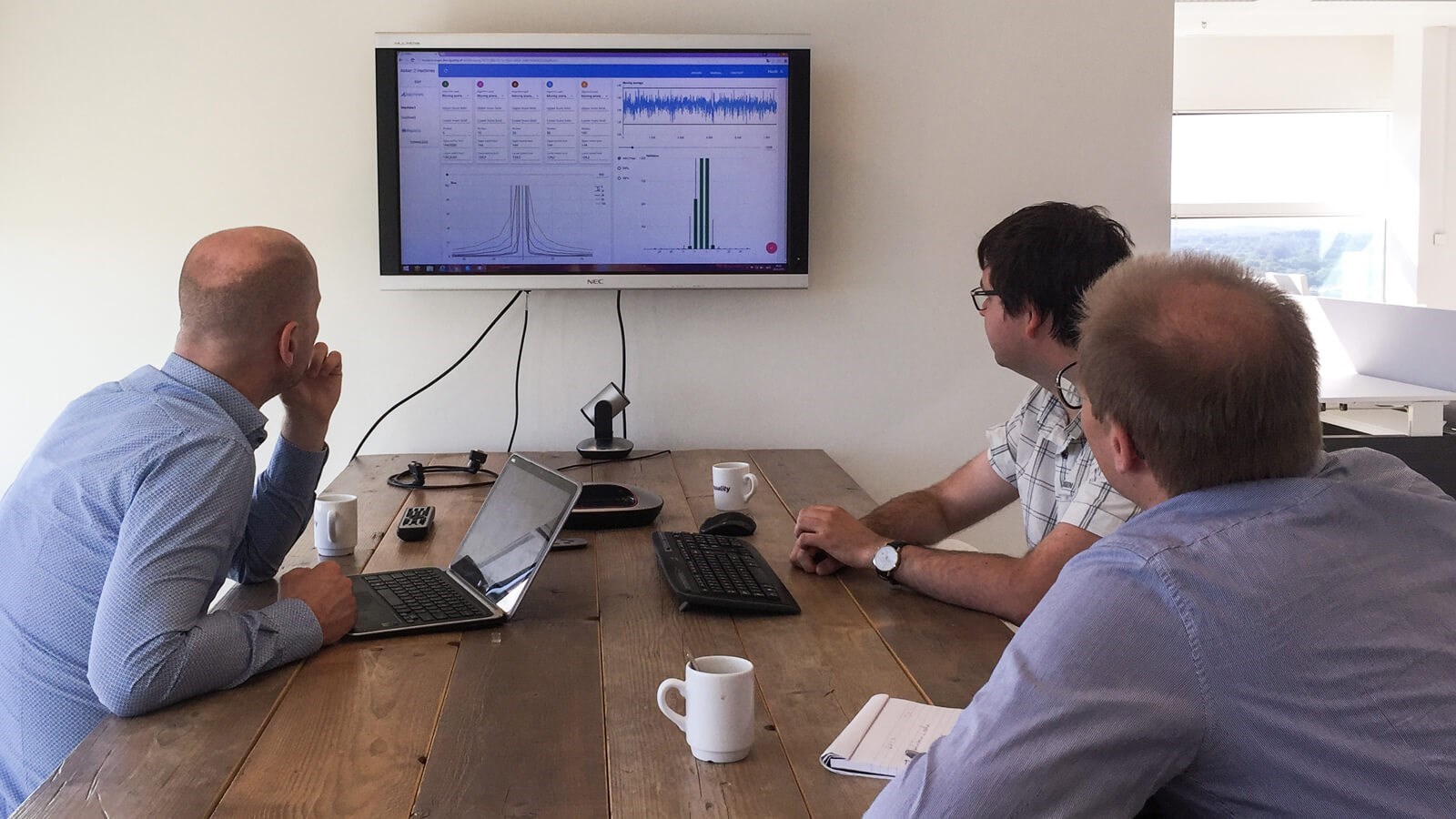 Huvaros standup at Iquality