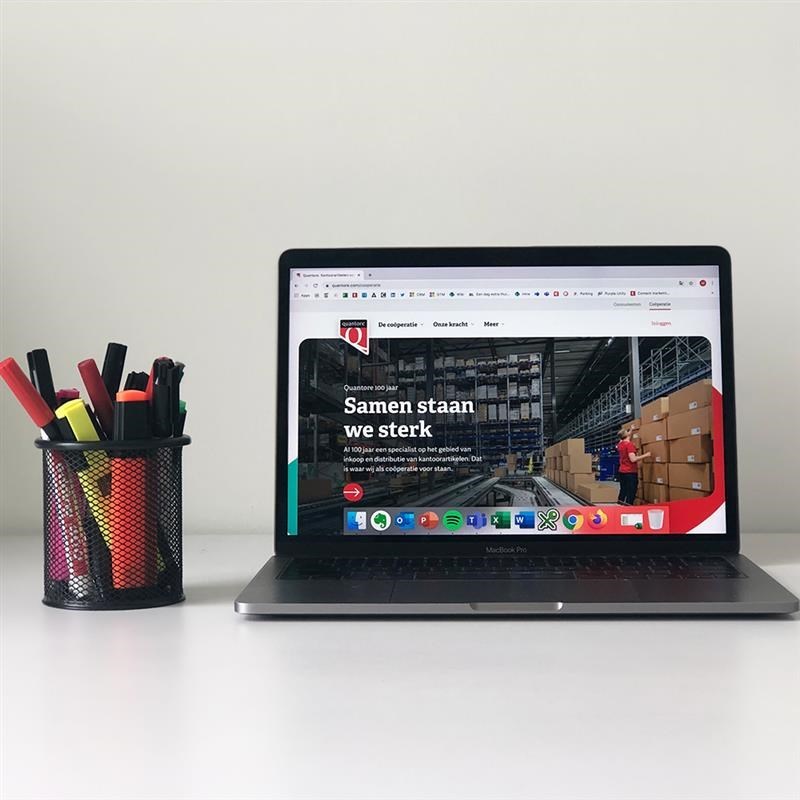 Laptop Quantore website.