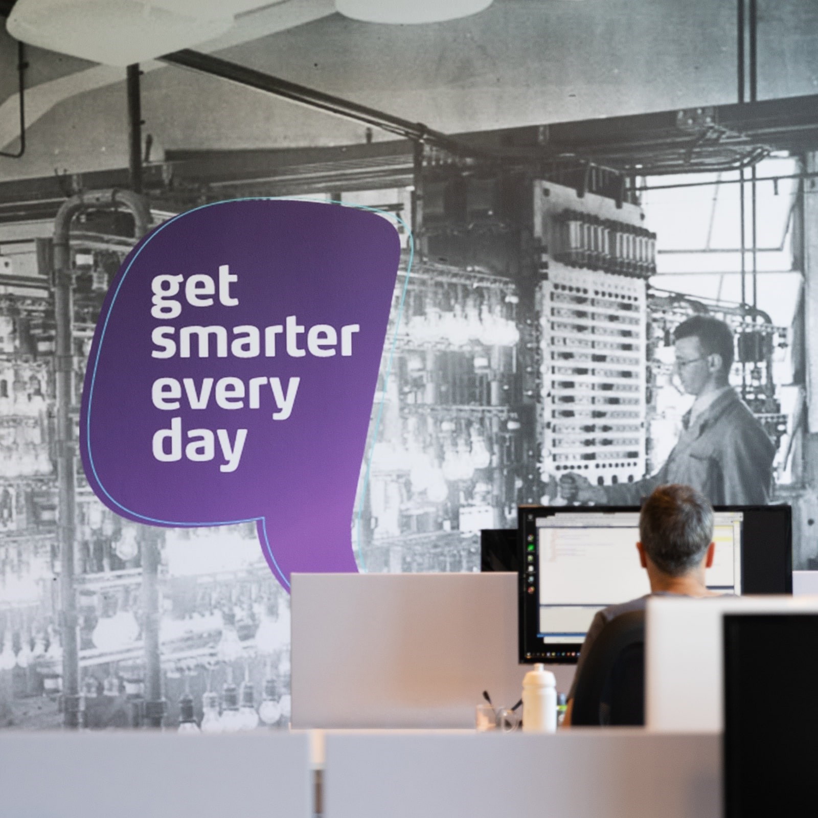 image of get smarter everyday office.