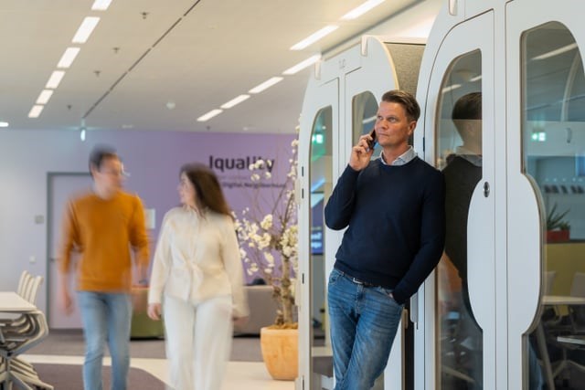 Portretfoto Rob Vogelsangs.