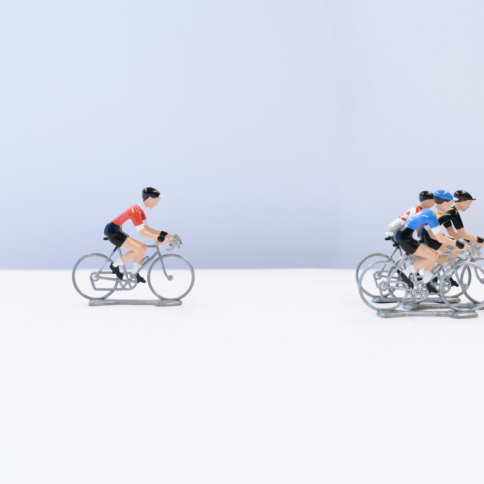 Cyclist get's behind and forms a gap.