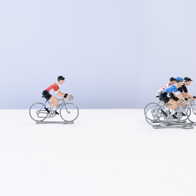 Cyclist get's behind and forms a gap.