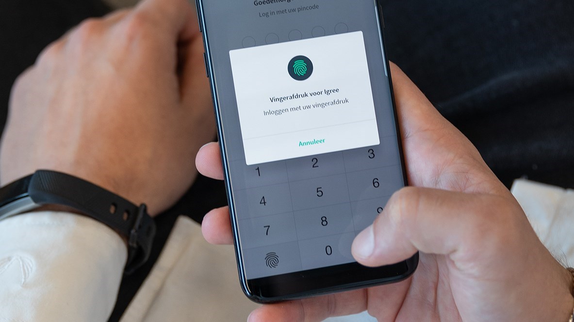 Fingerprint scan on phone